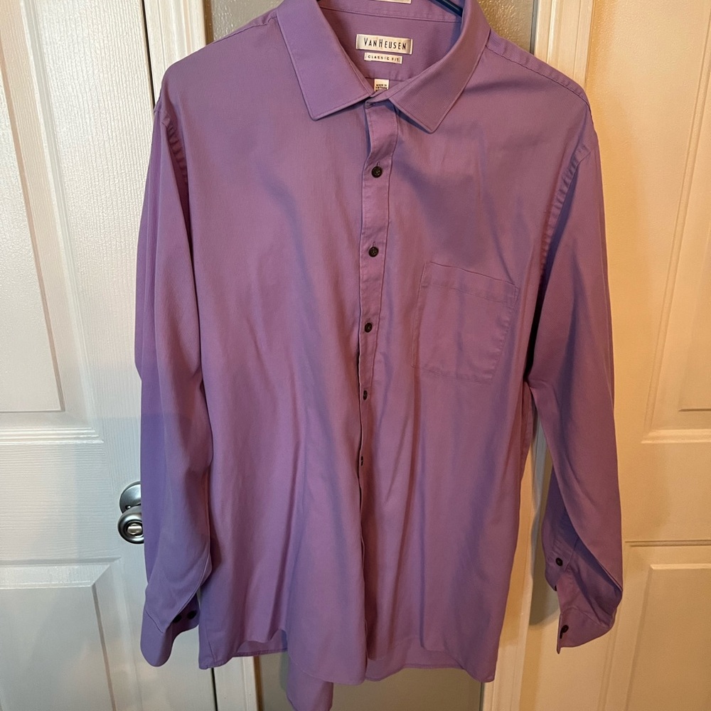 Textured Purple Van Heusen XL Button up Dress Shirt.